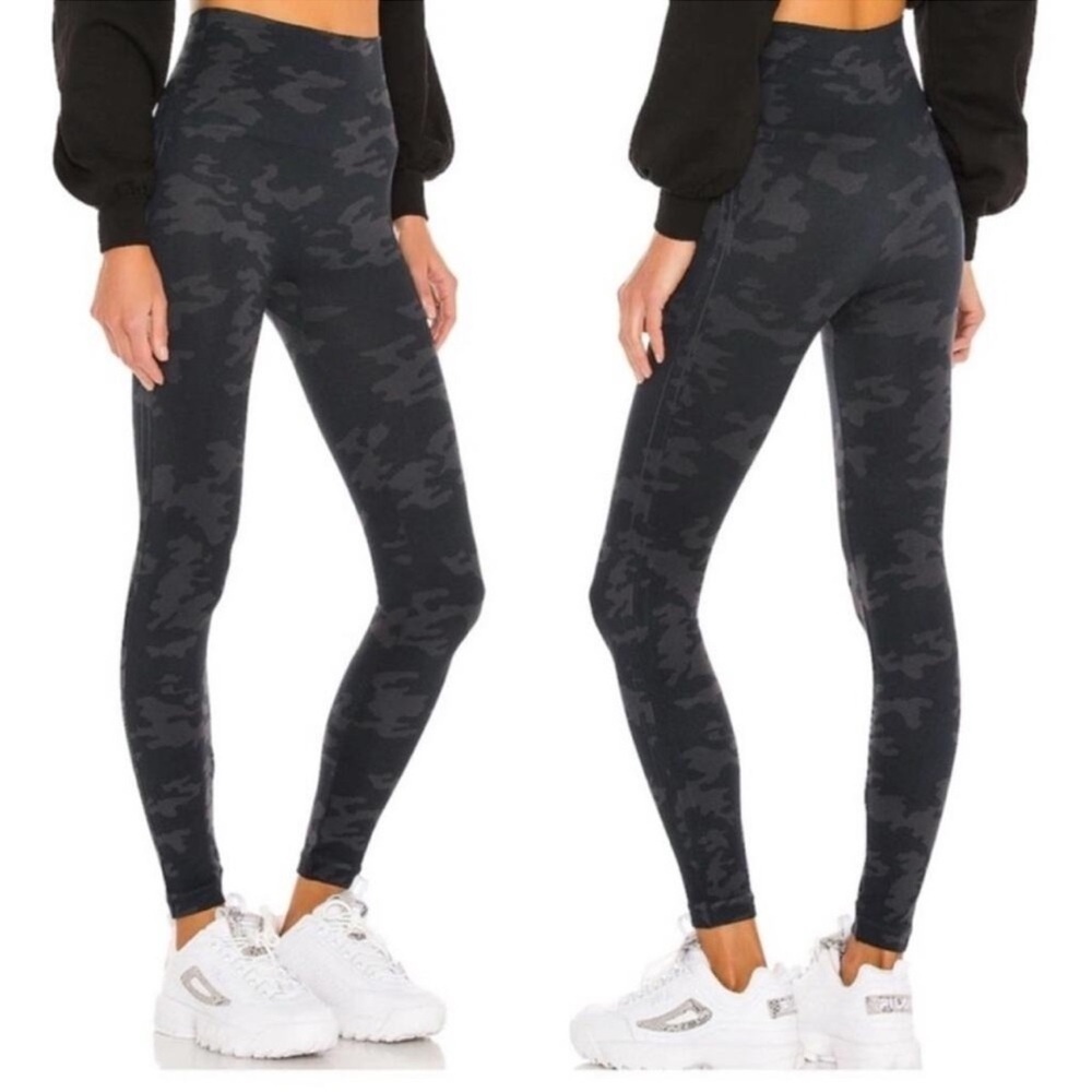 SPANX Dark Gray Black Camouflage High-Rise Leggings